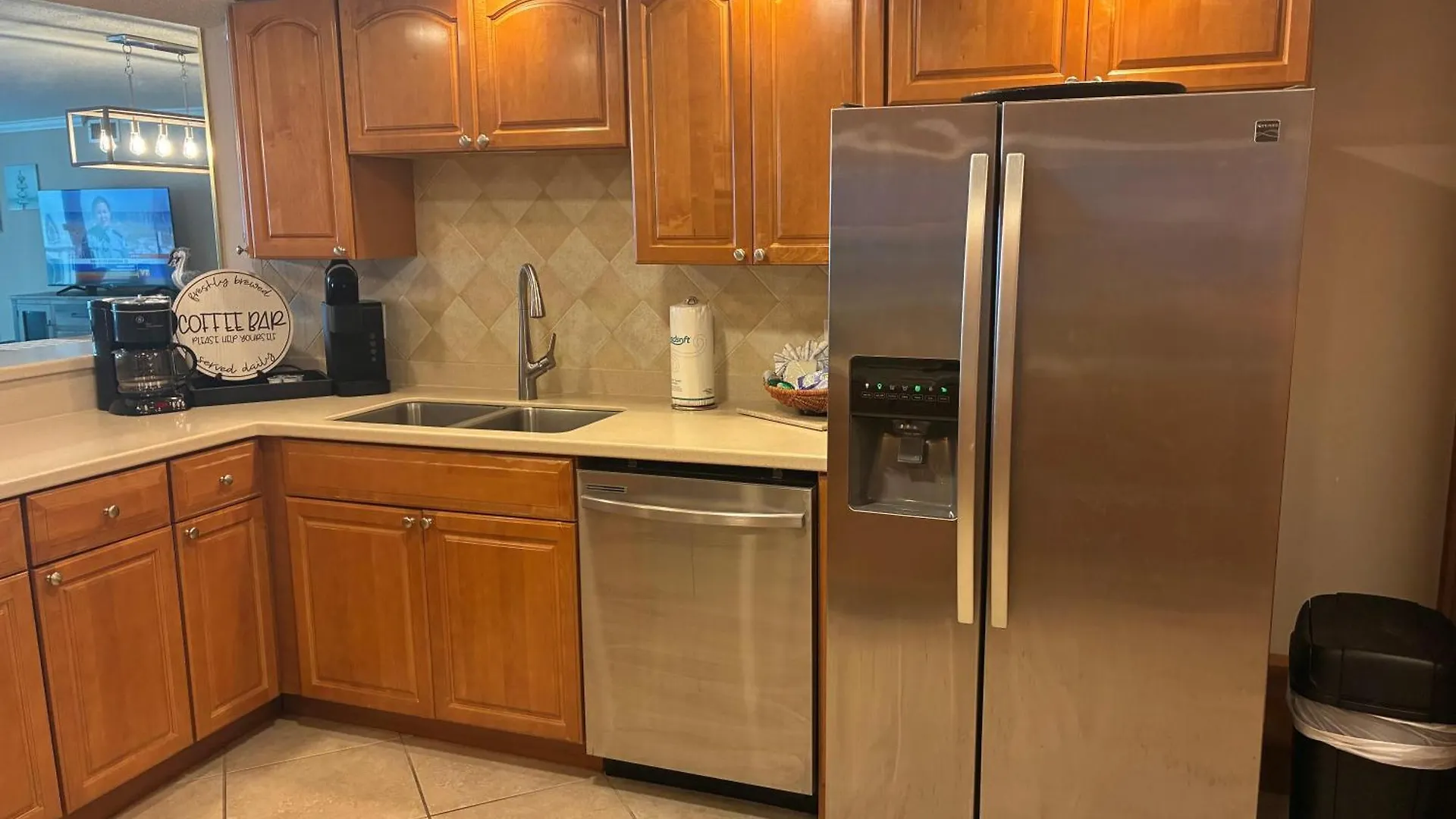 1094-Shoreline Towers - Spring Price Drop - Free Beach Setup Destin Holiday home